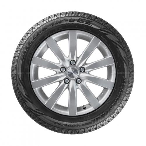 Bridgestone Blizzak Revo GZ 215/65 R16 98S фото 5